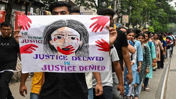  “கோல்டு மெடல் வாங்க நினைச்சா”.. டைரியில் கடைசி குறிப்பு.. கொல்கத்தா பெண் டாக்டரின் தந்தை கண்ணீர்!