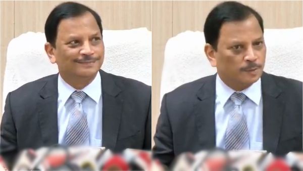 டிஎன்பிஎஸ்சி தேர்வர்களுக்கு குட்நியூஸ்.. தலைவராக பொறுப்பேற்ற உடனேயே பிரபாகர் ஐஏஎஸ் மேஜர் முடிவு 