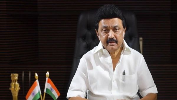 சீட்டை கலைத்து போடும் ஸ்டாலின்..அமெரிக்கா போகும் முன் மெகா மாற்றம்! உச்சகட்ட அதிர்ச்சியில் சீனியர்ஸ்