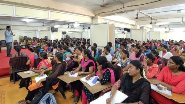அரசு வேலைதான் கனவா? டிஎன்பிஎஸ்சி போட்டி தேர்வர்களுக்கு பெரிய சான்ஸ்! மிஸ் பண்ணிடாதீங்க