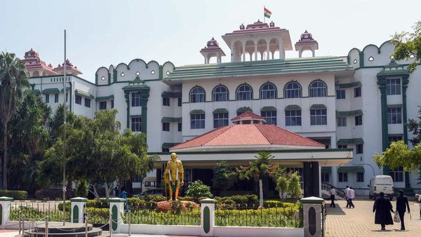 இந்து அறநிலையத்துறையா அல்லது வசூல் ராஜாவா.. சென்னை உயர்நீதிமன்ற மதுரை கிளை சரமாரி கேள்வி