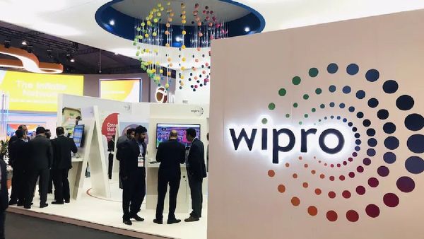 Wipro வேலைவாய்ப்பு.. டிப்ளமோ மட்டுமே போதும்! மாத சம்பளத்துடன் பிடெக் படிப்பை இலவசமாக படிக்கலாம்