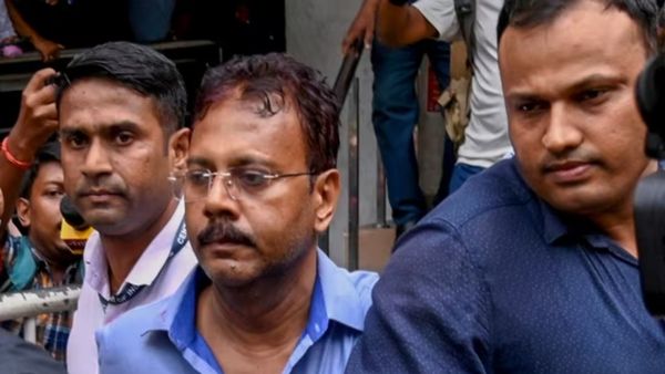 கொல்கத்தா பாலியல் குற்றவாளிகளுக்கு உடந்தை? கல்லூரி முன்னாள் டீன், போலீஸ் அதிகாரியை தூக்கியது சிபிஐ!