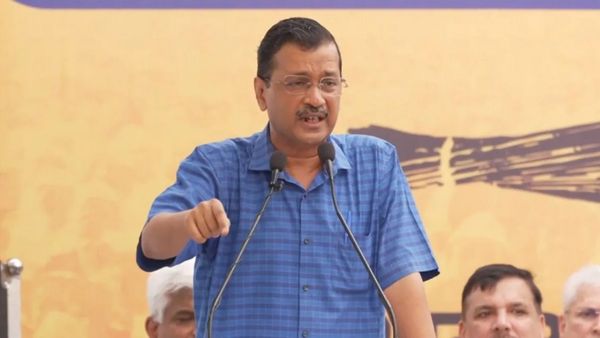 அரவிந்த் கெஜ்ரிவால் நாளை பதவி விலகல்.. அடுத்த டெல்லி முதல்வராகிறாரா மனைவி சுனிதா கெஜ்ரிவால்?