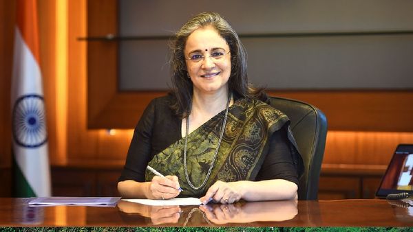 செபியில் வந்ததை விட ஐந்து மடங்கு சம்பளம்.. மாதபிக்கு ரூ.16.8 கோடி தந்தது ஏன்.. ஐசிஐசிஐ விளக்கம்