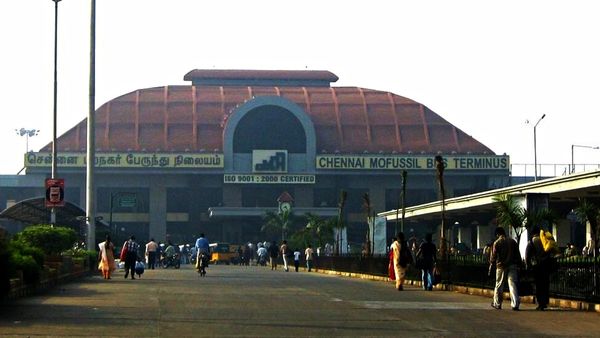 முடியுது பெரிய சகாப்தம்.. கோயம்பேடு பஸ் ஸ்டாண்டை விரைவில் இடிக்க முடிவு? அங்கே என்ன வருது தெரியுமா?