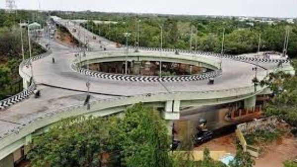 திருச்சி வழியாக போறீங்களா? ஜங்ஷன் மேம்பாலத்தில் நடக்கும் வேலை! ரூட்டை மாற்றி விட்ட அதிகாரிகள்! கவனம்