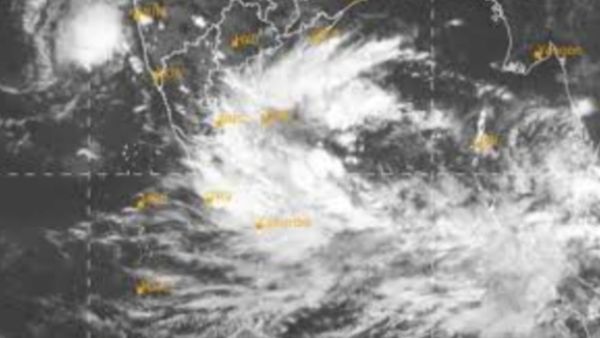 சென்னை புறநகர்களில் கனமழை.. வடமாவட்டத்தை இன்று நெருங்கும் புயல்.. நாளையும் 'சம்பவம்' இருக்கு