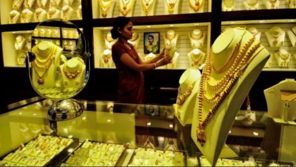தங்கம் விலை.. இதுவரைக்கும் டிரெய்லர்தானாம்! தீபாவளிக்கு பிறகுதான்.. நகை வியாபாரிகள் சொன்ன தகவல் 