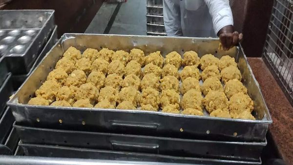 திருப்பதி லட்டு விவகாரத்தில் திடீர் திருப்பம்.. கலப்பட நெய் திண்டுக்கல் நிறுவனத்தில் தயாராகலையாம்!