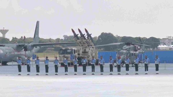 மெரினாவை தொடர்ந்து தாம்பரம் விமானப்படை தளத்தில் சாகச நிகழ்வு.. தமிழக அரசுக்கு நன்றி தெரிவித்த தளபதி!