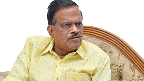 அதிமுக பொறுப்புகளில் இருந்து தளவாய் சுந்தரம் நீக்கம்! தேடி தேடி வந்து ஆப்பு வைத்த ஆர்எஸ்எஸ்