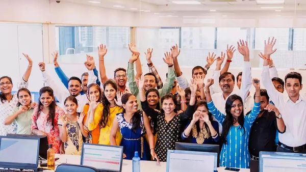 மத்திய அரசின் சம்பள முறை.. அரசு ஊழியர்களுக்கு இன்ப அதிர்ச்சி.. புதுச்சேரியில் தீபாவளி போனஸ் எவ்வளவு?