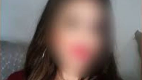 பேச மாட்டியா? சென்னை மாணவியின் கையிலென்ன? கேமராவை பார்த்து திகைத்த ராமாபுரம் போலீஸ்.. செம ட்விஸ்ட்