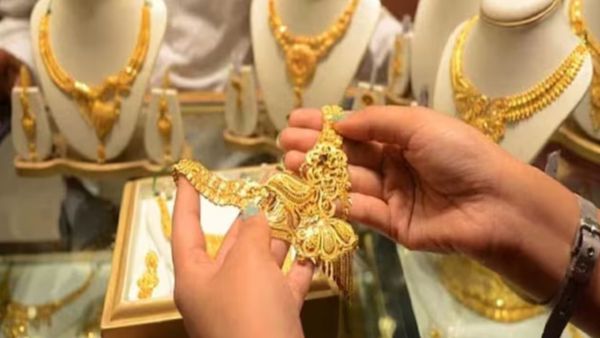 தங்கம் விலையில் புதிய உச்சம்! இப்படியே போனால் டிசம்பரில் சவரன் ரூ. 1 லட்சத்திற்கு எகிறும் வாய்ப்பு! 