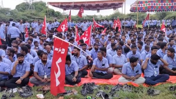 சாம்சங் ஊழியர்கள் போராட்டத்தில் மாவோயிஸ்ட்டுகளா? தொழிலாளர்கள் போர்வையில் ஊடுருவலா? போலீஸ் விளக்கம்