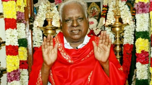 மாதவிடாயிலும் பெண்கள் கோயில் கருவறைக்குள் செல்லலாம்! 