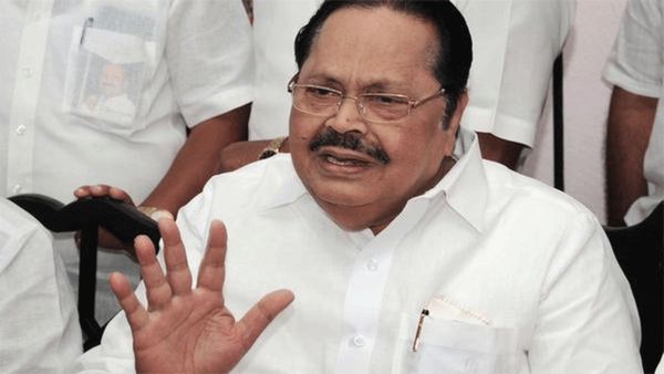 பெண் அதிகாரிக்கு மிரட்டல்.. திமுக கவுன்சிலர் மீது சாட்டையை சுழற்றிய துரைமுருகன்