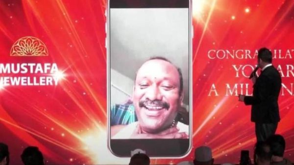 சிங்கப்பூரில் மனைவிக்கு தங்க சங்கிலி வாங்கிய தமிழருக்கு ஜாக்பாட்.. 8 கோடி பரிசு விழுந்தது