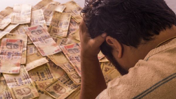 இரவோடு இரவாக தலையில் இறங்கிய இடி.. பண மதிப்பிழப்பு நடவடிக்கைக்கு வயது 8! மோடி சொன்னது என்ன?