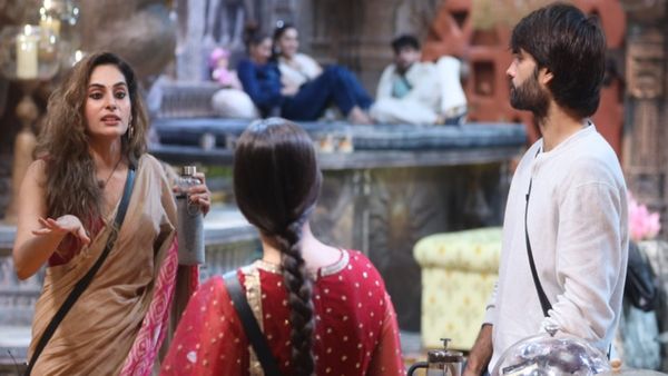 ஹிந்தி பிக் பாஸில் கதறி அழுத ஸ்ருதிகா..  பார்ப்போரை கலங்க வைத்த காட்சி.. நடந்த சம்பவம் இதுதான் 