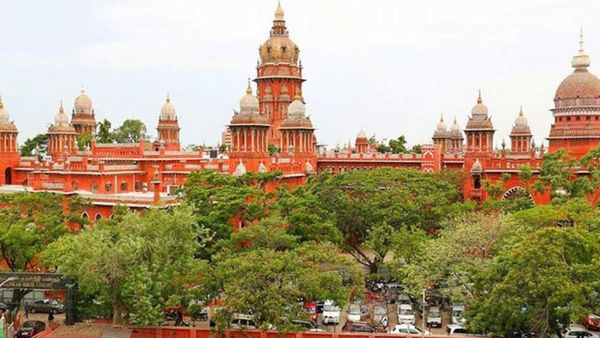 MP, MLA-க்களுக்கு எதிரான ஊழல் வழக்குகளுக்கு முன்னுரிமை.. சிறப்பு நீதிமன்ற நீதிபதிகளுக்கு ஐகோர்ட் ஆணை