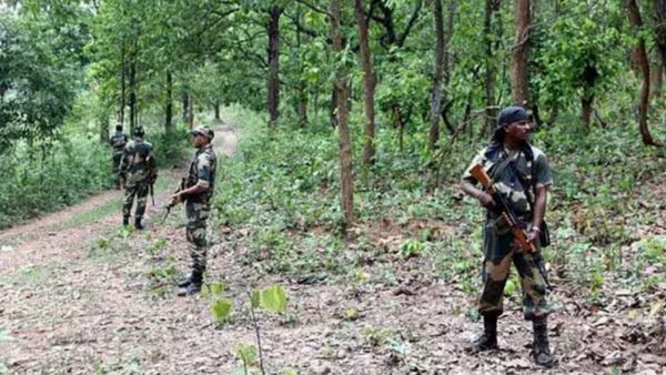 கர்நாடகாவை தொடர்ந்து சத்தீஸ்கரில் மீண்டும் வேட்டை- என்கவுண்ட்டரில் 10 மாவோயிஸ்டுகள் சுட்டுக் கொலை!