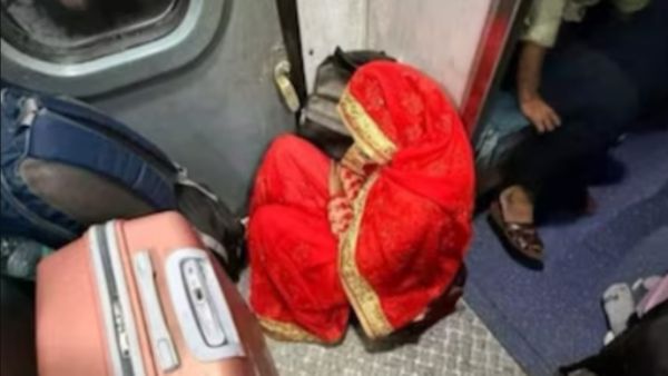 ரயிலின் கழிவறையில் பயணம் செய்த கல்யாண பொண்ணு.. தீயாய் பரவும் மணப்பெண் வீடியோ.. ஓடோடி வந்த ரயில்வே