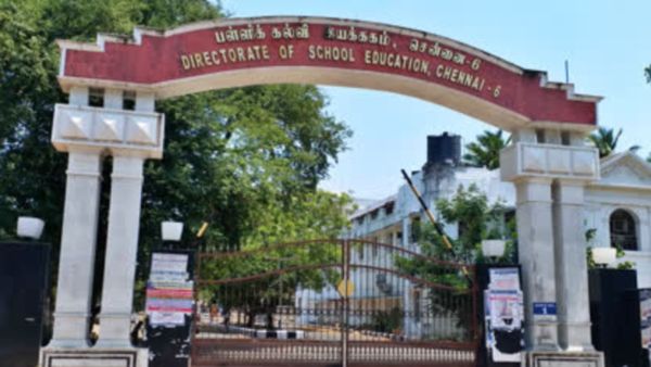 அரசு பள்ளிகளில் 10,000 போலி ஆசிரியர்களா? வந்து விழுந்த கேள்வி.. பள்ளிக் கல்வித்துறை அளித்த விளக்கம்