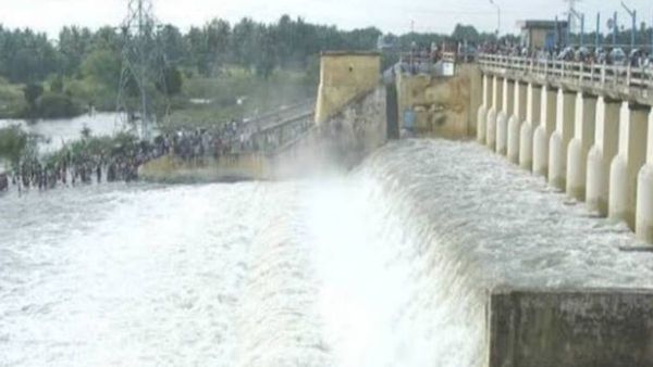 செம்பரம்பாக்கம் ஏரி நீர்மட்டம் கிடுகிடுனு ஏறுது.. 6 மணி நேரத்தில் 5 மடங்கு நீர்வரத்து உயர்வு!