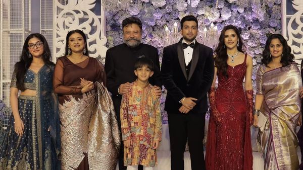 காளிதாஸ் ஜெயராம் ரிசப்ஷன்.. ஷாலினியோடு க்யூட்டாக வந்த மகள்.. அஜித்துக்கு டப் கொடுக்கும் மகன்