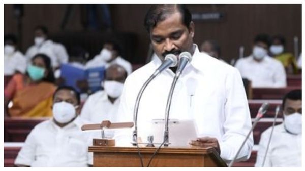 திமுக கூட்டணியை உலுக்கும் தவாக வேல்முருகன் கலகம்! மீனவர் பிரச்சனையில் காங்கிரஸ் மீது பாய்ச்சல்!
