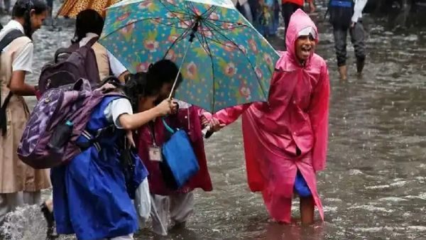 காலையிலேயே கண்ணைக் கட்டுதே.. பள்ளி, கல்லூரிகளுக்கு விடுமுறை அறிவிப்பு! எங்கெங்கே தெரியுமா?