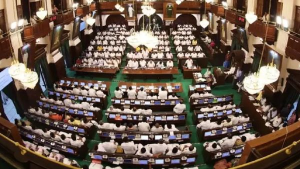 பரபர அரசியல் சூழலில் நாளை கூடுகிறது தமிழக சட்டசபை.. துணை பட்ஜெட் தாக்கல் செய்கிறார் நிதி அமைச்சர்