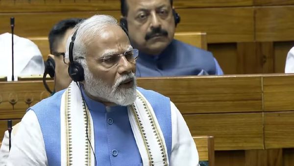 அரசியல் சட்டம் தொடர்பான விவாதம்.. லோக்சபாவில் 14 -ம் தேதி பதிலளித்து பேசுகிறார் பிரதமர் மோடி