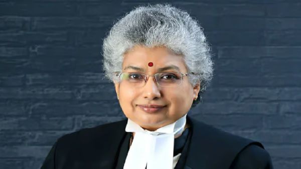 நான் நீதிபதியான போது என் தந்தை சொன்ன அந்த வார்த்தைகள்! கண்ணீர் விட்ட பி.வி.நாகரத்னா! நெகிழ்ச்சி!