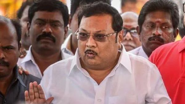 வாராரு வாராரு அழகிரி வாராரு..மீண்டும் திமுகவில் ரீ-எண்ட்ரி? மதுரை உபிகள் அப்பீல்..ஸ்டாலினுக்கு ஓகே?