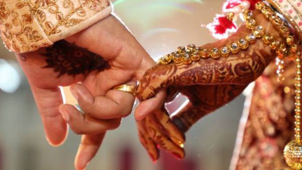 யாரோ ஒருவர் கணவனாகவோ மனைவியாகவோ அமைவது ஏன் தெரியுமா? பின்னால் இருக்கும் உண்மை