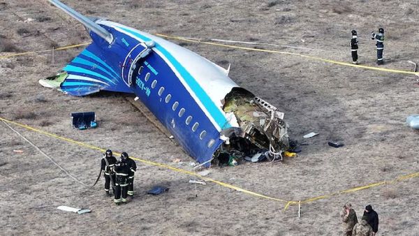 அஜர்பைஜான் ஏர்லைன்ஸ் விமான விபத்திற்கு என்ன காரணம்? முதற்கட்ட விசாரணையில் வெளியான தகவல்