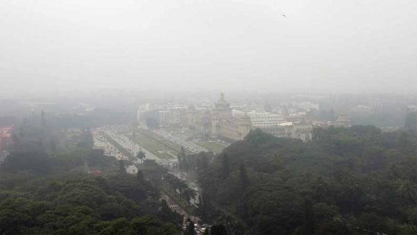 பெங்களூரை நடுங்க வைக்கப்போகும் குளிர்.. அடுத்த 2 நாள் முக்கியம்.. வானிலை மையம் தந்த வார்னிங்