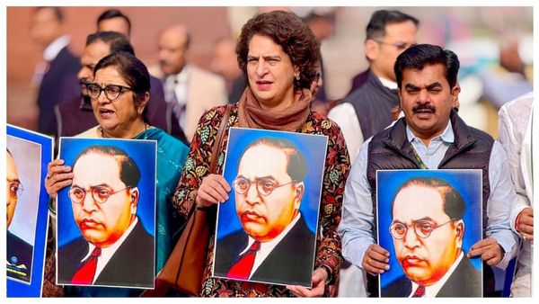 ஒரே நாடு ஒரே தேர்தல் மசோதா- நாடாளுமன்ற கூட்டுக் குழுவில் பிரியங்கா காந்தி- பரிந்துரைத்த காங்கிரஸ்!