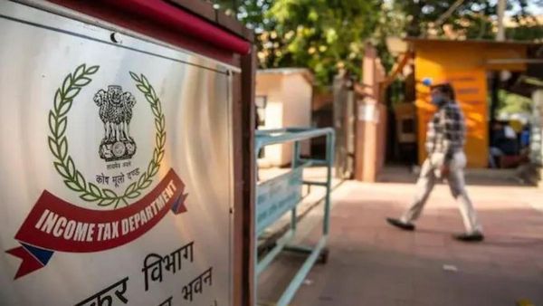 சென்னையில் களமிறங்கிய ஐடி அதிகாரிகள்.. போரூர் ஐடி நிறுவனத்தில் வருமான வரித்துறை ரெய்டு