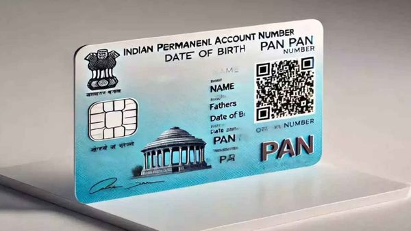 கியூ ஆர் கோடுடன் புதிய பான் கார்டு.. 50 ரூபாயில் வீடு தேடி வரும்! விண்ணப்பிப்பது எப்படி? இதோ விவரம்