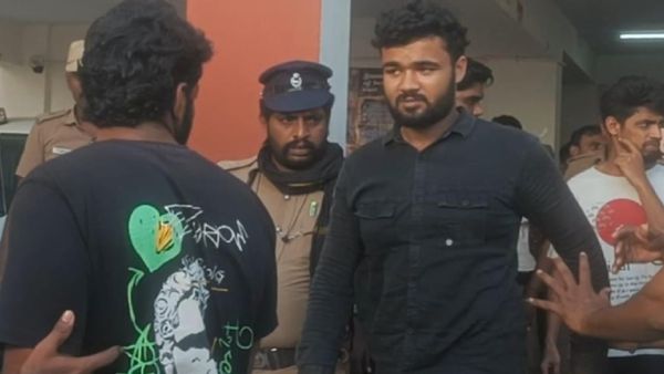 மன்சூர் அலிகான் மகன் கைது.. பாங்காக்கில் இருந்து சென்னைக்கு கஞ்சா வந்தது எப்படி? திடுக் தகவல்