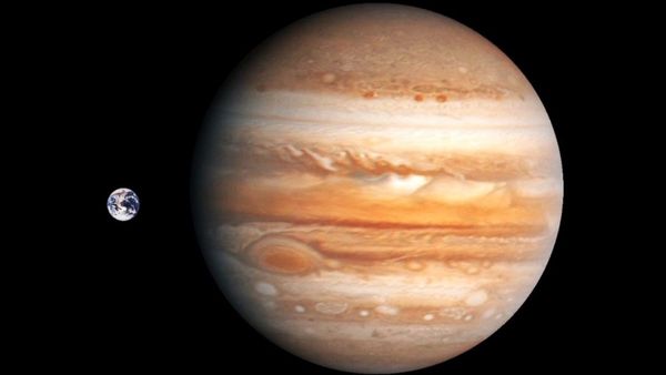 பூமிக்கு பக்கத்தில் வரும் பெரிய அண்ணன்! இன்னைக்கு வானத்தில் நடக்கும் அதிசயம்.. மிஸ் பண்ணாதீங்க