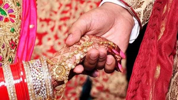 கழுத்தில் தாலிகூட ஏறல.. இரவில் மணமகன் செய்த சம்பவம்.. சப்பாத்தியை இன்னும் காணோம்? அந்த பொண்ணு யாரு