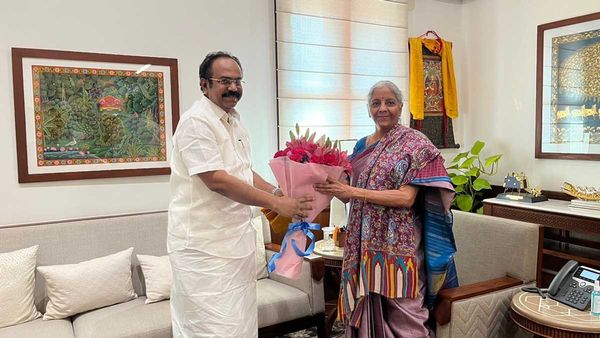 மத்திய அமைச்சர் நிர்மலா சீதாராமனுடன் அமைச்சர்கள் தங்கம் தென்னரசு, கே.என் நேரு அடுத்தடுத்து சந்திப்பு