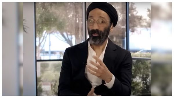 சுந்தர் பிச்சையை விட அதிகம்.. ஒரு நாள் சம்பளம் ரூ.48 கோடி.. யார் இந்த இந்திய வம்சாவளி நபர்?