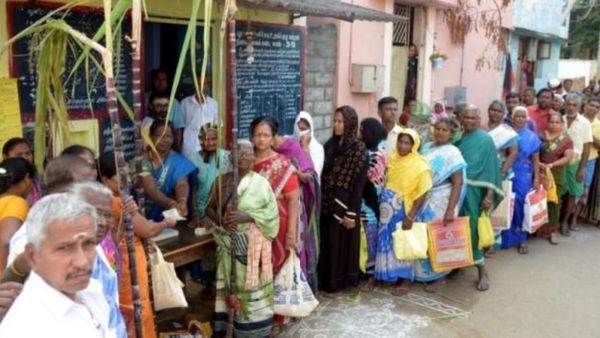 வீடு வீடாக வரப்போறாங்க.. பொங்கல் பரிசு தொகுப்பு டோக்கன்கள் ரெடி.. எப்போனு பாருங்க.. சபாஷ் தமிழக அரசு