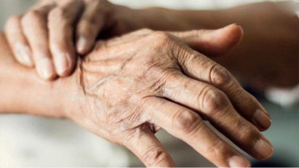 மகாராஷ்டிராவை மிரட்டும் ஜிபிஎஸ் நரம்பியல் நோய்.. அறிகுறிகள் என்ன? பரவக் கூடியதா?